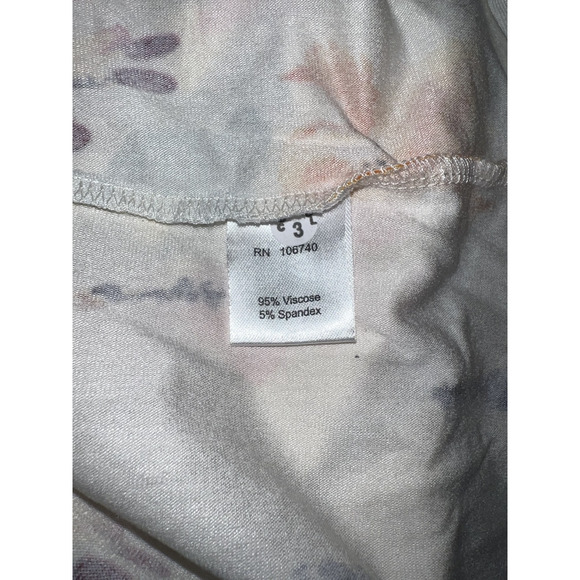 NorthStyle Top Size XL Colorful Floral V-neck Stretch Viscose 3/4 Slv Pullover - Picture 9 of 10